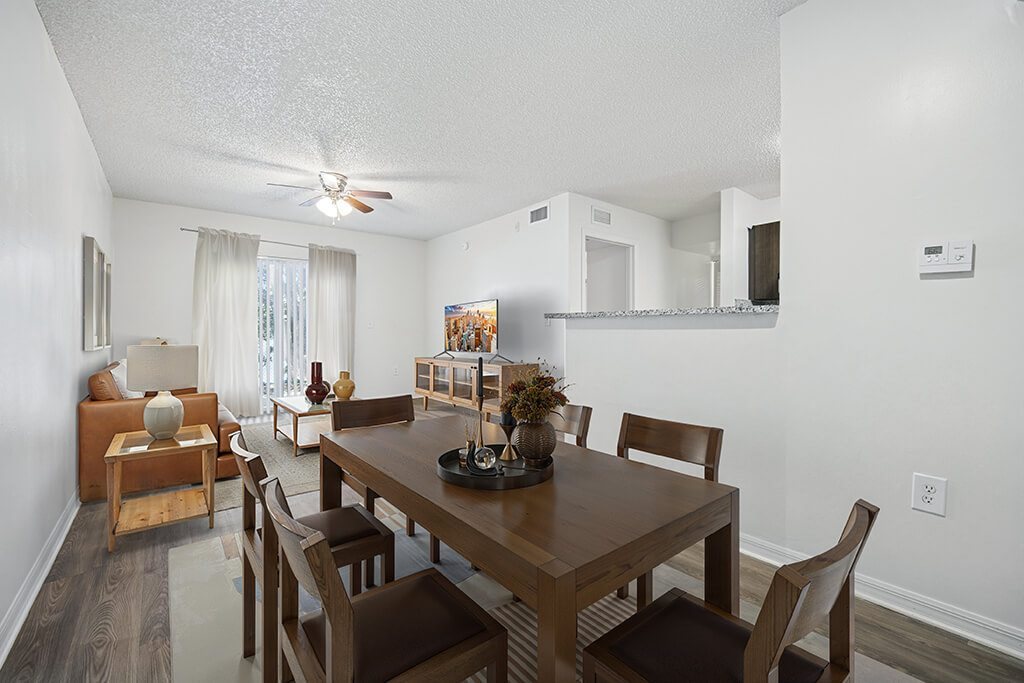 Living room at Emerald Dunes Apartments in Miami Gardens FL